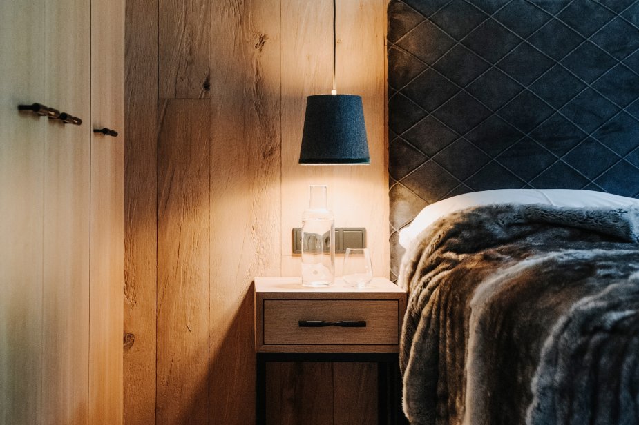 4walls_apt-zug_mood-200624-091.jpg 4walls_apt-zug_mood-200624-091.jpg